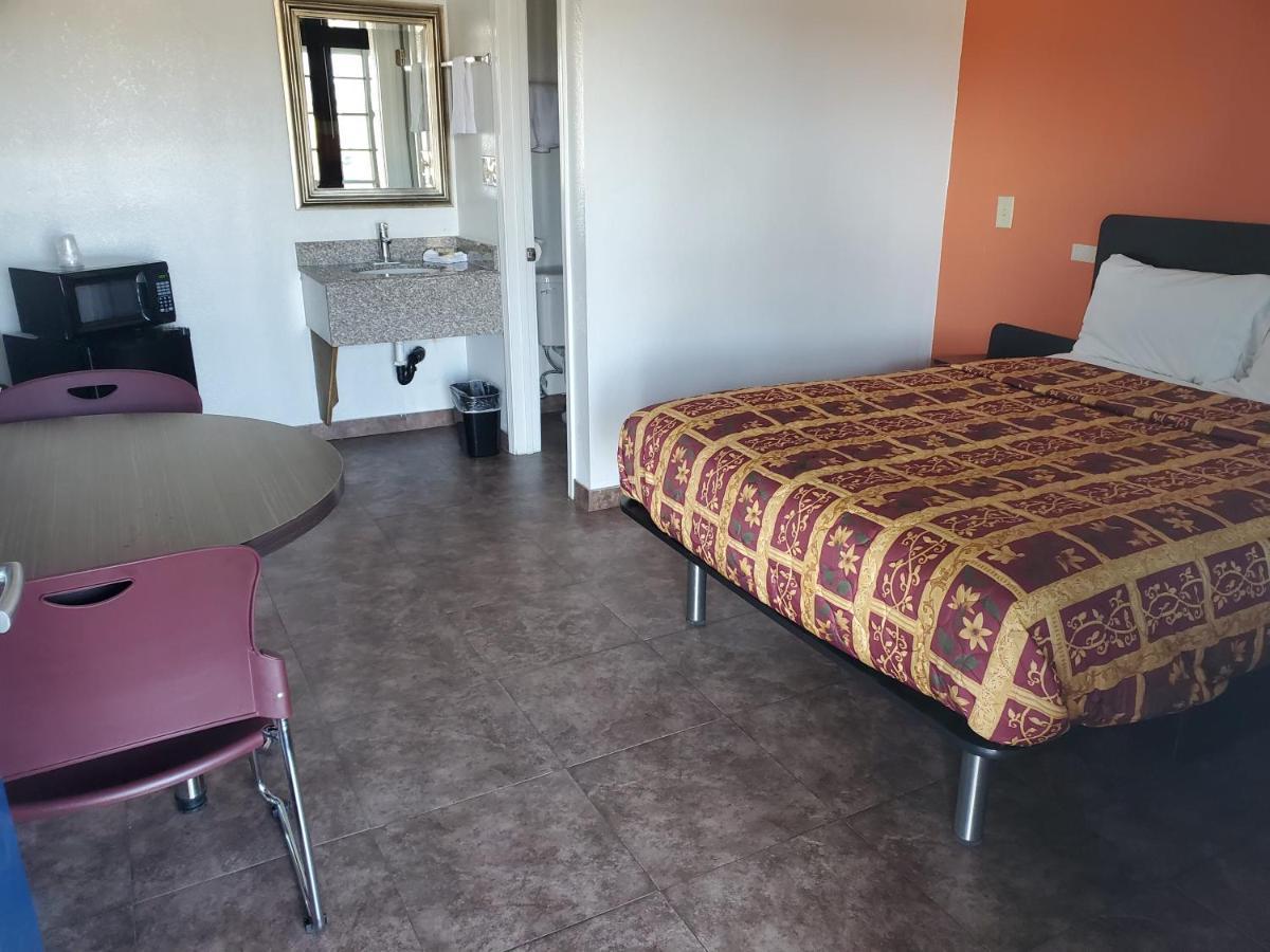 High Desert Inn 希斯皮里亚 外观 照片
